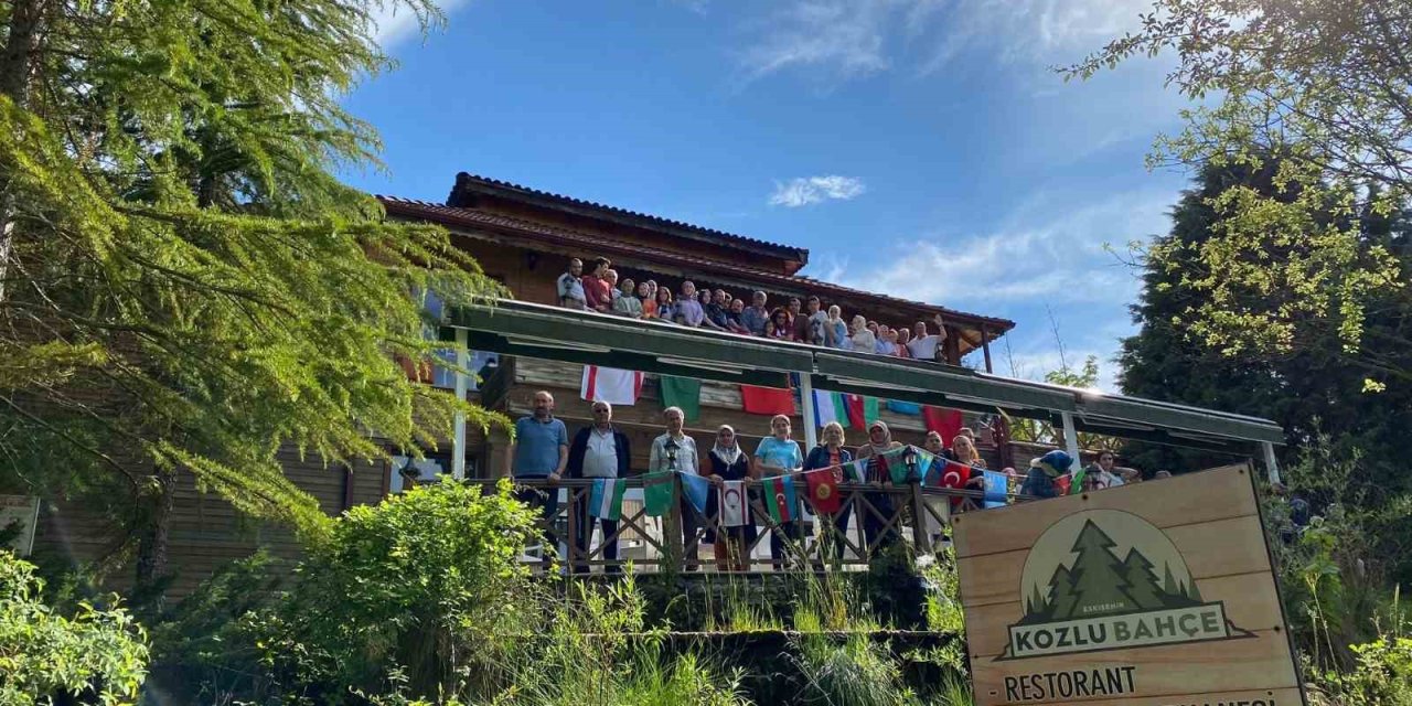 Türk Ocaklılar Yıl Sonu Mesiresinde Buluştu