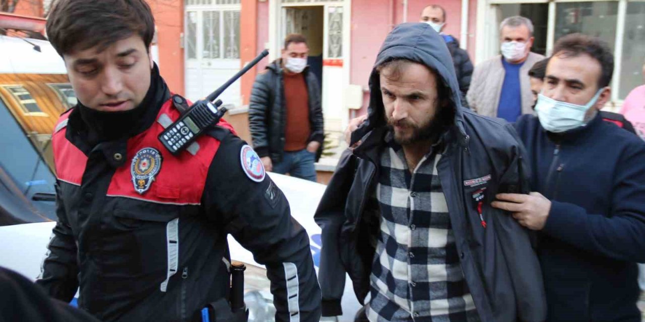 Eşini Sırtından Bıçaklayan Sanığa 16 Yıl Hapis Cezası