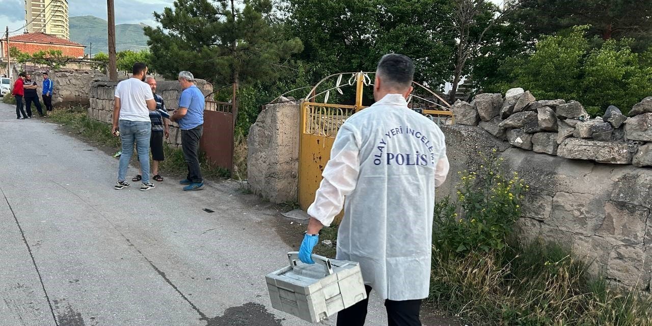 Çatıda Oyun Oynayan Çocuk Elektrik Akımına Kapıldı