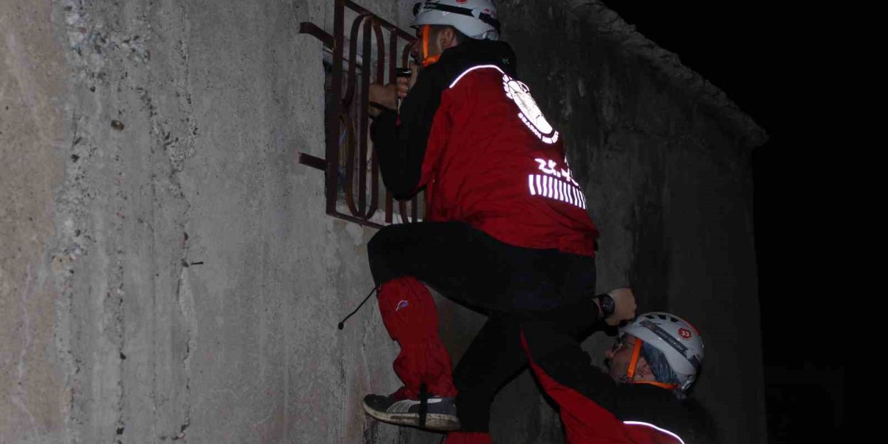 Ekmek Almaya Giden 8 Yaşındaki Eren’den 16 Saattir Haber Alınamıyor