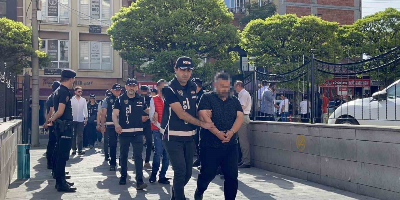 Dolandırıcık Yapan Şüpheliler Adliyeye Sevk Edildi