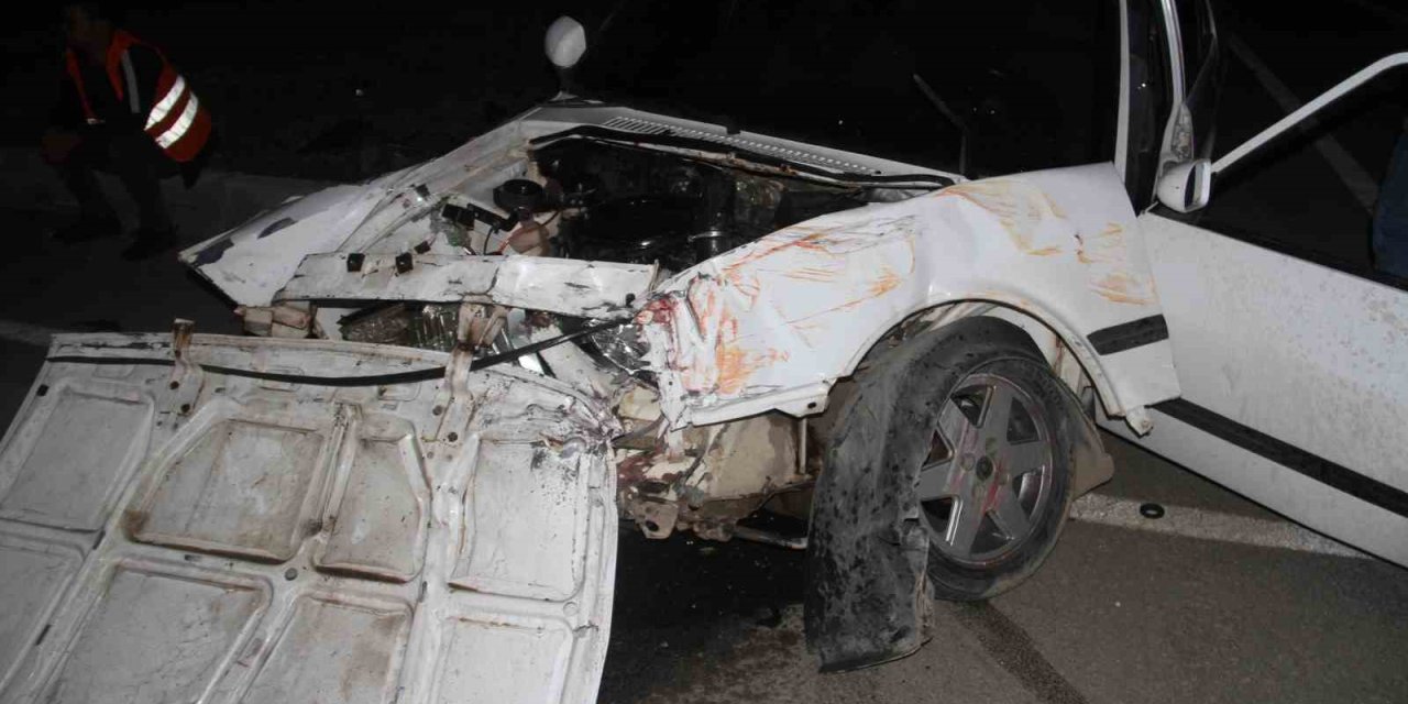 Konya’da İki Otomobil Çarpıştı: 6 Yaralı