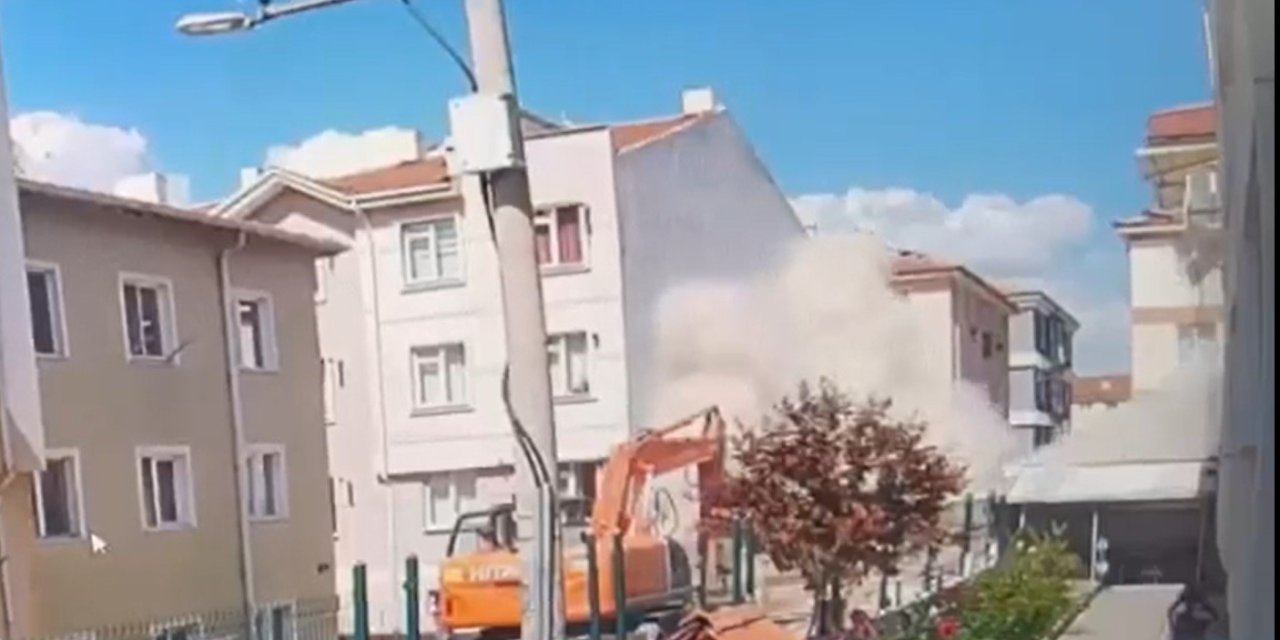 Eskişehir’de Binanın Yıkılma Anına Ait Görüntüler Ortaya Çıktı