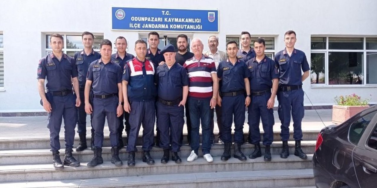 Eskişehirli Down Sendromlu Emre’nin Temsili Askerlik Sevinci