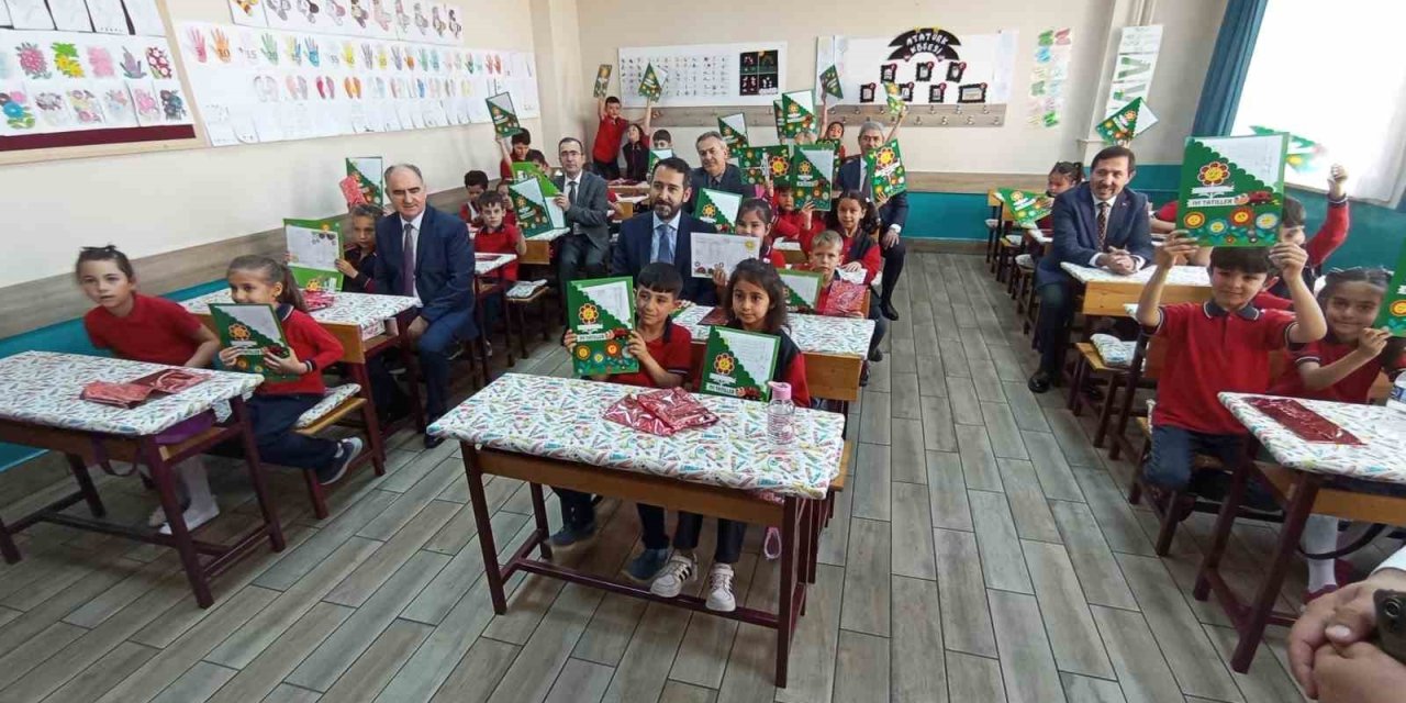 Konya’da 506 Bin 475 Öğrenci Karne Heyecanı Yaşadı