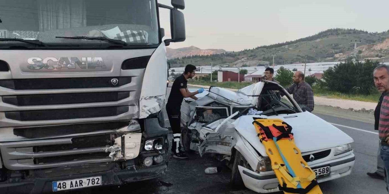 Antalya’da Trafik Kazası: 1 Ölü, 2 Yaralı