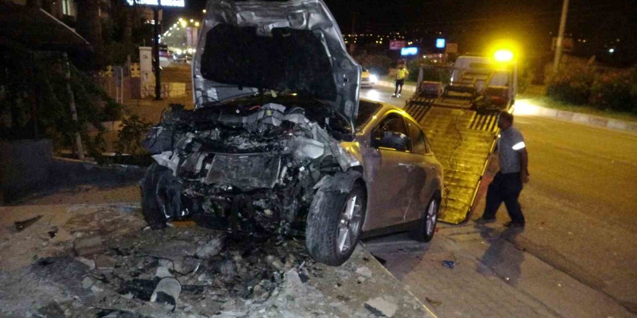 2 Kişinin Hayatını Kaybettiği, 4 Kişinin Yaralandığı Kaza Güvenlik Kamerasında