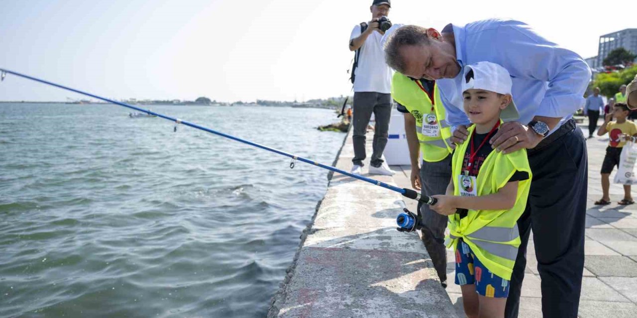 Mersin’de ’ba’balık Balık Tutma Yarışması’ Gerçekleştirildi