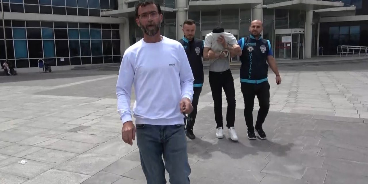 Depremzedenin 500 Bin Lirasını Çalan Hırsızlık Şüphelisinin Yakını Gazetecilere Saldırdı