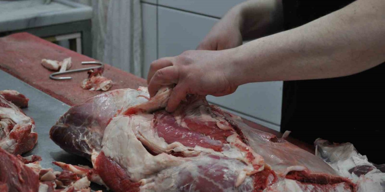 Kurban Etlerini Uzun Süre Poşetlerde Bekletmeyin, Direkt Buzluğa Atmayın