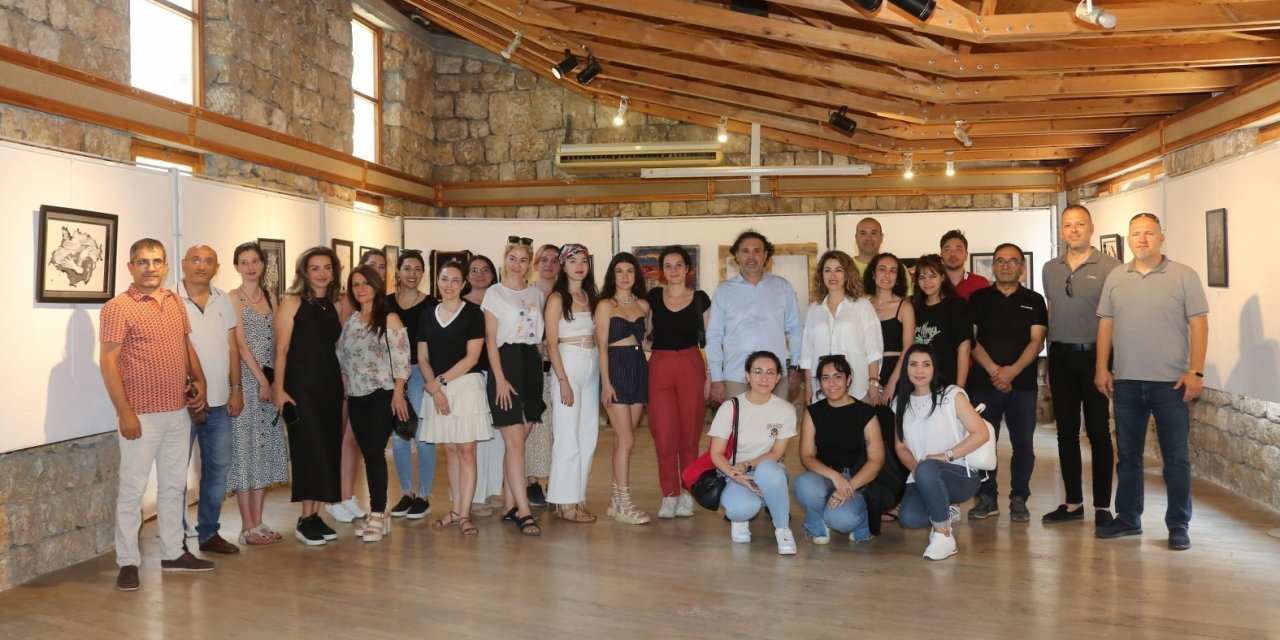 Deprem Ve Orman Yangınının Acısını İlmek İlmek Dokudular