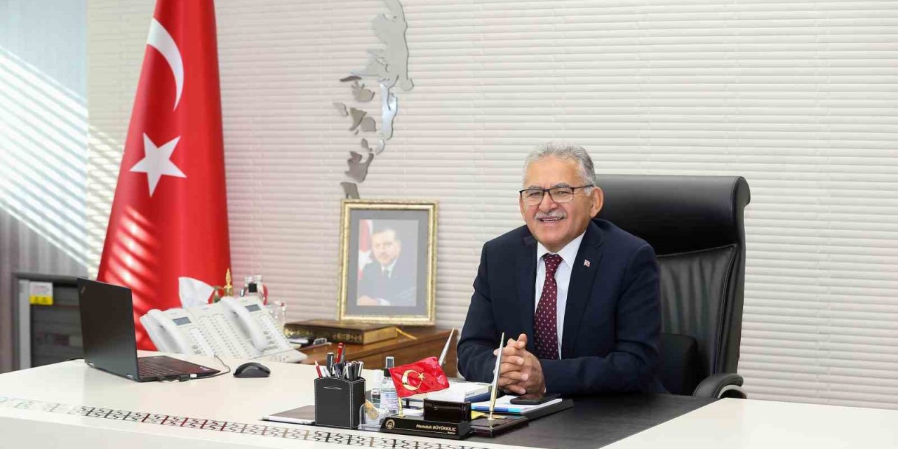 Başkan Büyükkılıç’tan Lgs Birincisi 18 Öğrenciye Tebrik