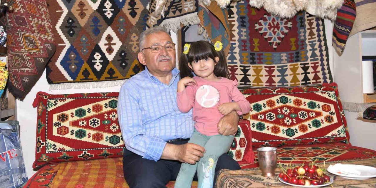 Başkan Büyükkılıç’tan Erciyes Esnafına Ziyaret