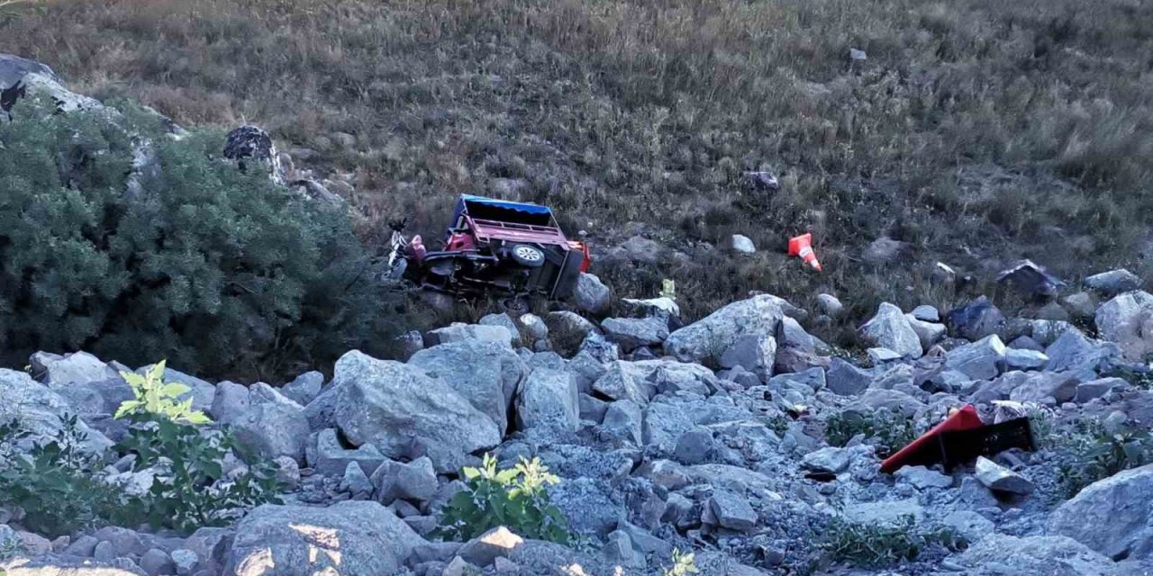 Motosiklet Uçurumdan Yuvarlandı