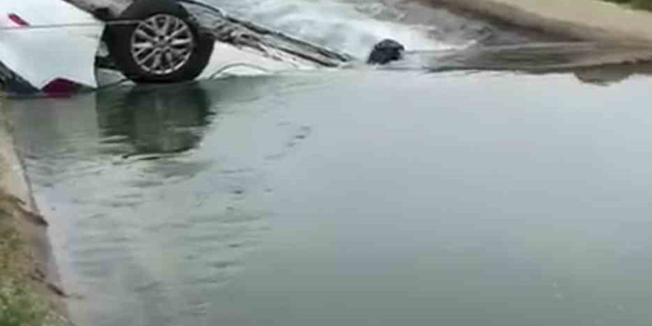 Bayram Sabahı Acı Kaza: Anne, Baba Ve Çocuk Öldü