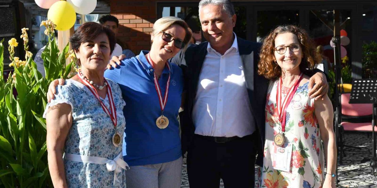 Muratpaşa’nın Yaşlı Evleri Dünyanın İlgisini Çekiyor