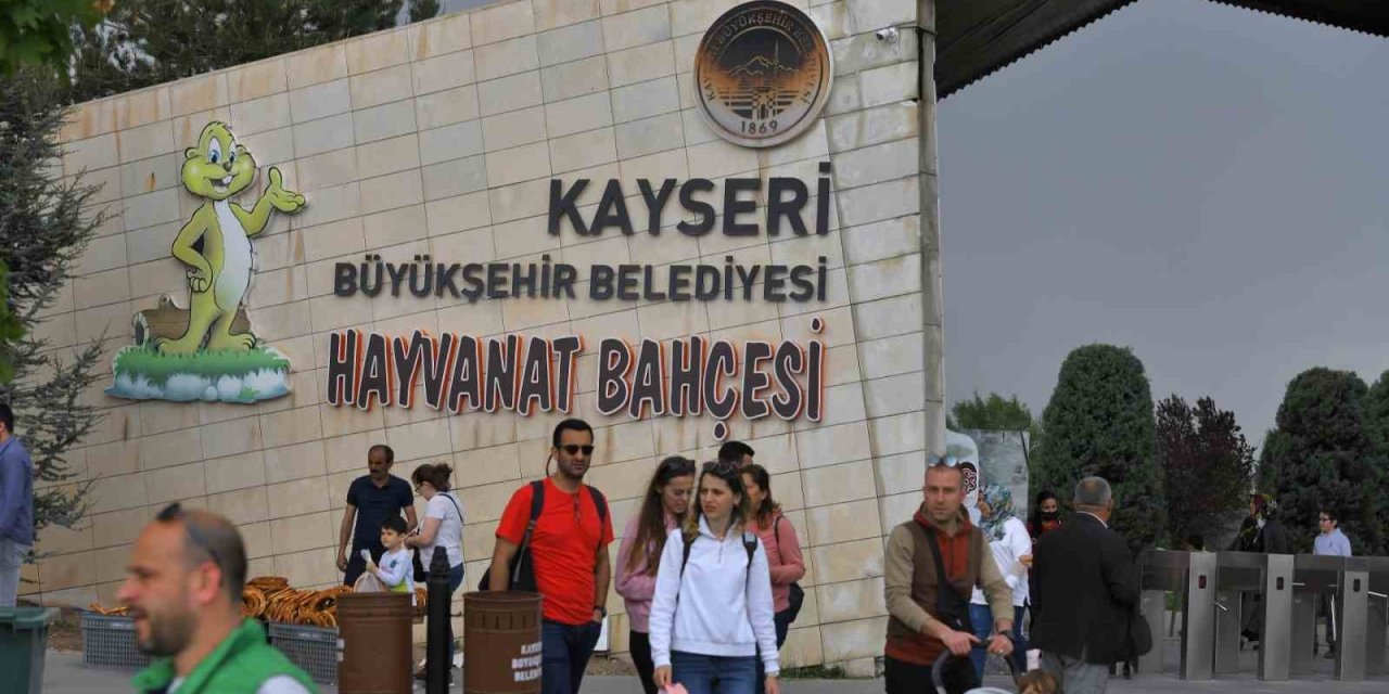 Büyükşehir Hayvanat Bahçesini Kurban Bayramı’nda 65 Bin Kişi Ziyaret Etti
