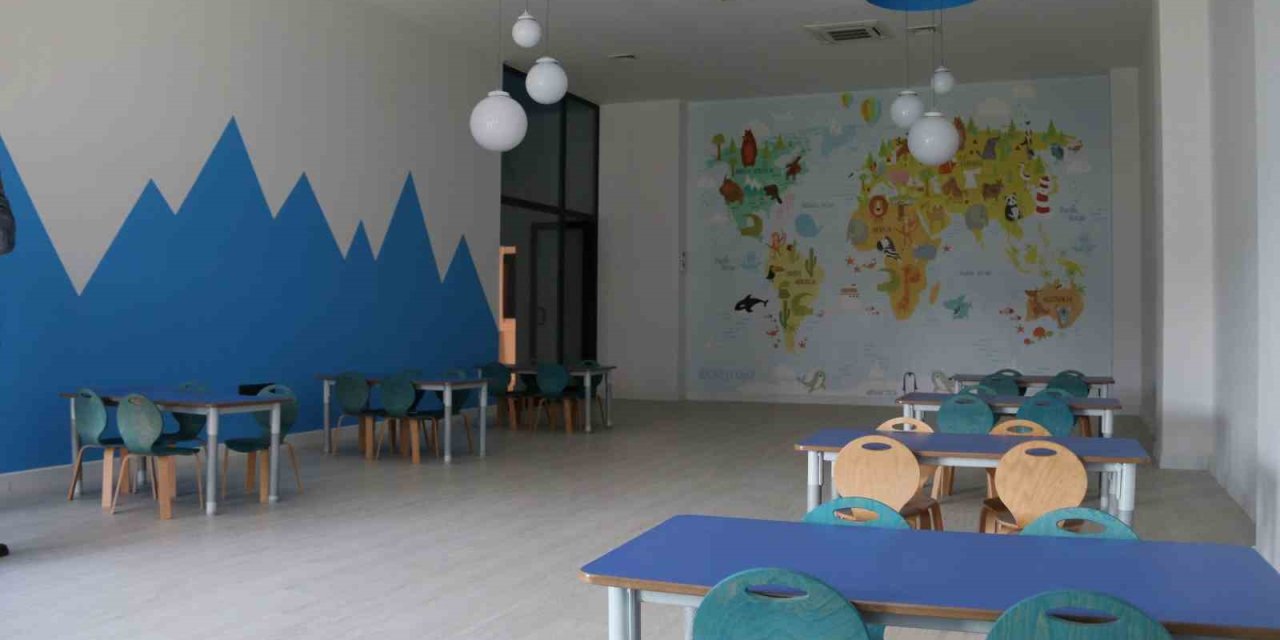 Kos’taki Fabrikalarda Çalışanların Çocukları İçin İnşa Edilen Anaokulu Hizmete Açılıyor