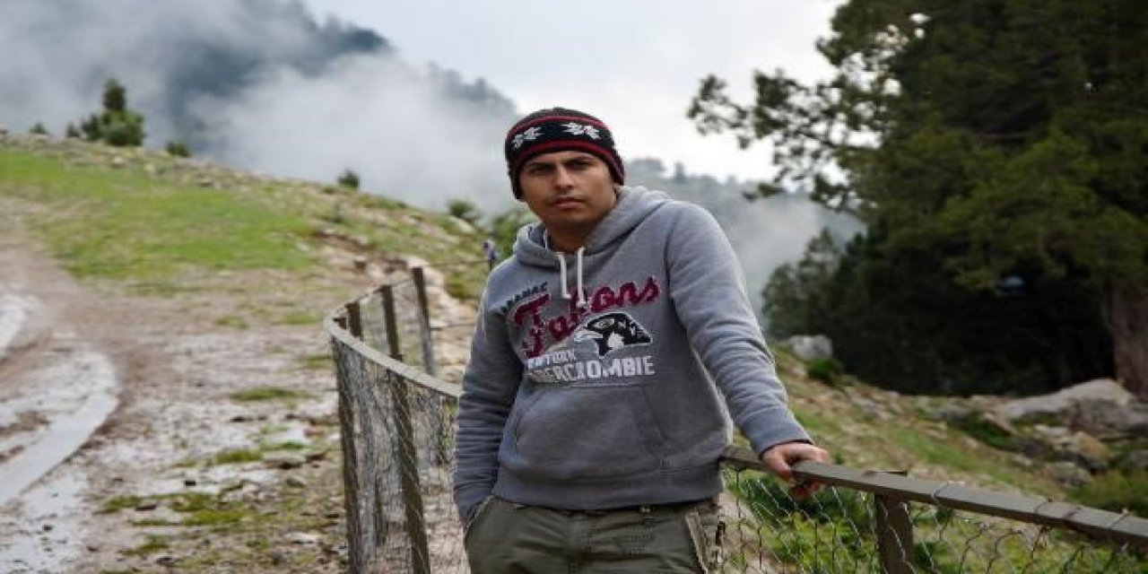 Otomobil İle Hafif Ticari Aracın Çarpıştığı Kazada 1 Kişi Hayatını Kaybetti, 4 Kişi Yaralandı