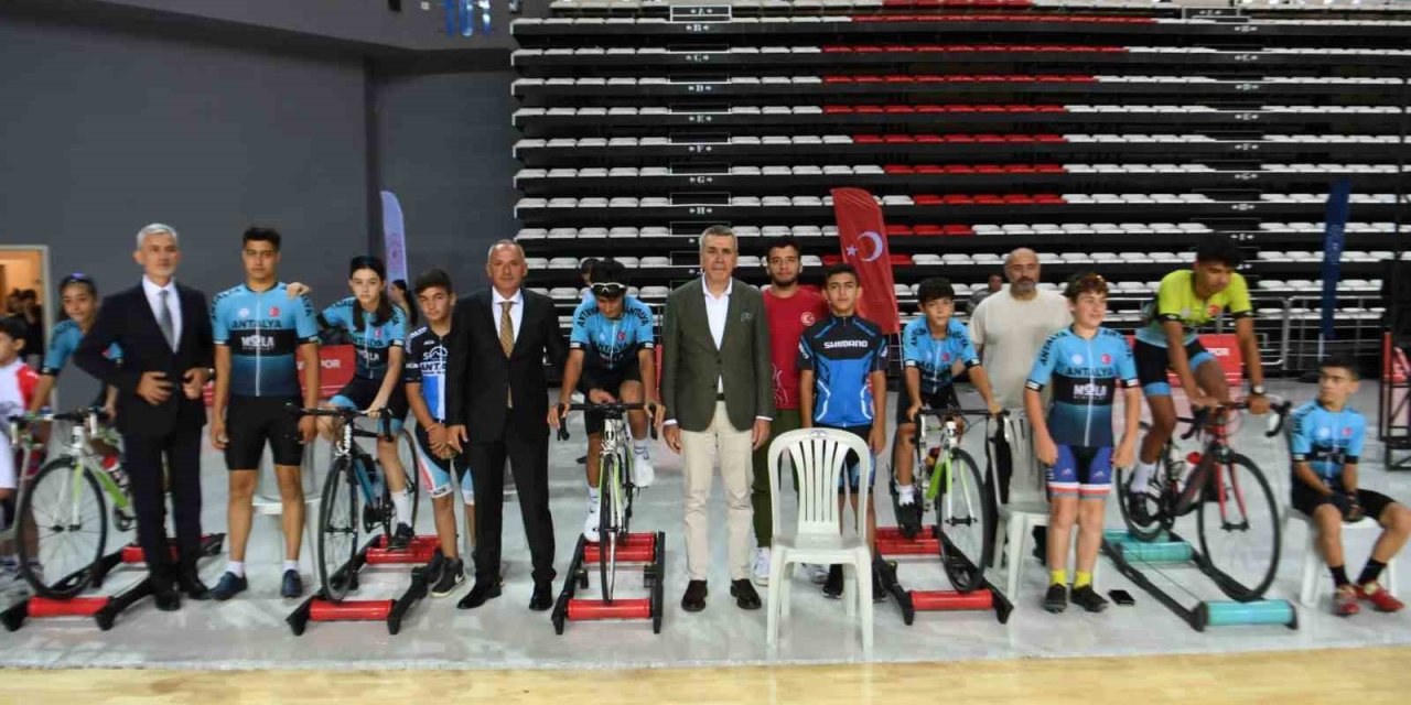 Antalya Spor Okulları Törenle Açıldı