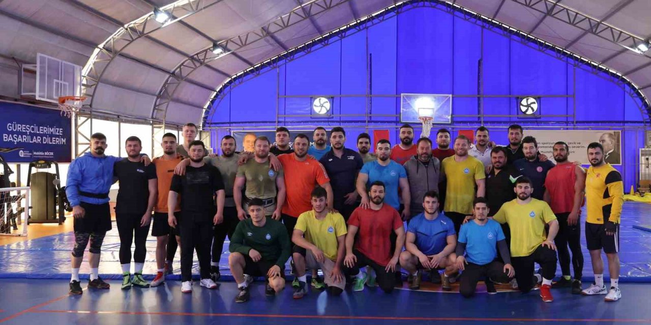 Antalya Büyükşehir Güreşçileri Kırkpınar’a Hazır