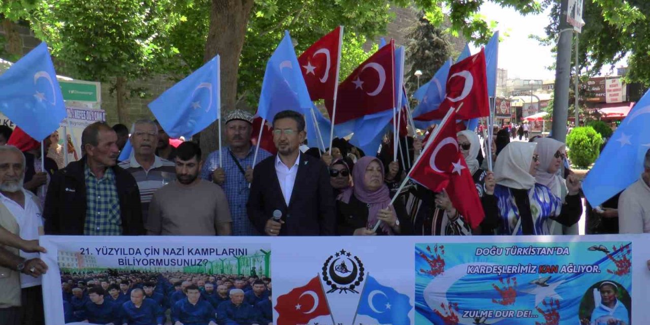 Urumçi Katliamı’nın Yıl Dönümünde Çin Zulmüne Tepki