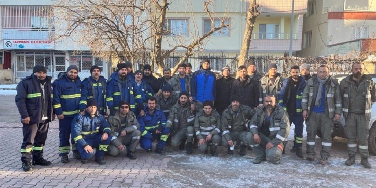 Oedaş Depremin Yaralarını Sarmaya Devam Ediyor