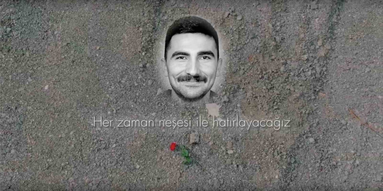 Çü Öğrencilerinden Depremde Hayatını Kaybeden Arkadaşları İçin Anlamlı Belgesel