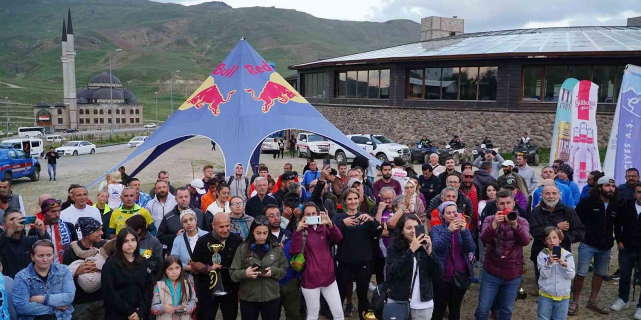Uluslararası Ultra Sky Dağ Maratonu’nda Ödüller Sahiplerini Buldu