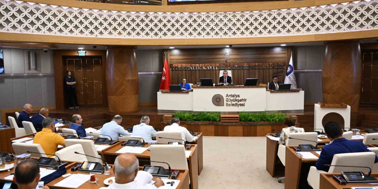 Başkan Böcek:“toplu Ulaşımın Belediye Eliyle Yapılması Gerek”