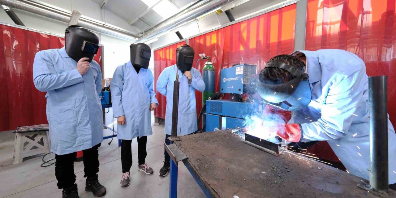 Başkan Küpeli, "çalıştıracak İşçi Bulamıyoruz"