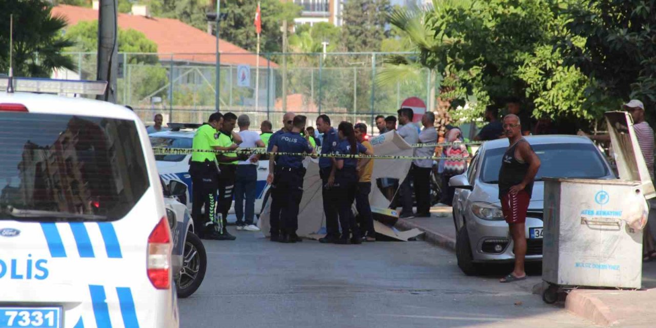 Otomobilin Çarptığı Çocuk Hayatını Kaybetti