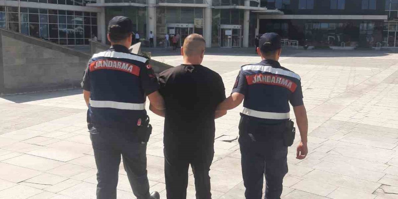 29 Ayrı Suç Kaydı Olan Şahıs Jandarmadan Kaçamadı
