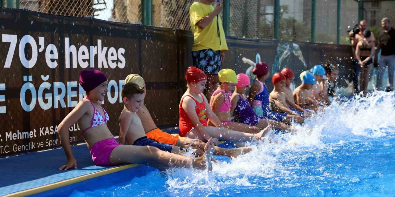 Akdeniz Belediyesinin Yüzme Kursları Başladı