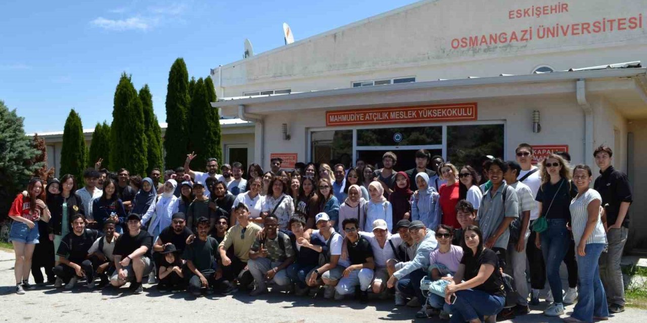 Türkçe Öğrenen Uluslararası Öğrenciler, Mahmudiye Atçılık Meslek Yüksekokulu’nu Ziyaret Etti