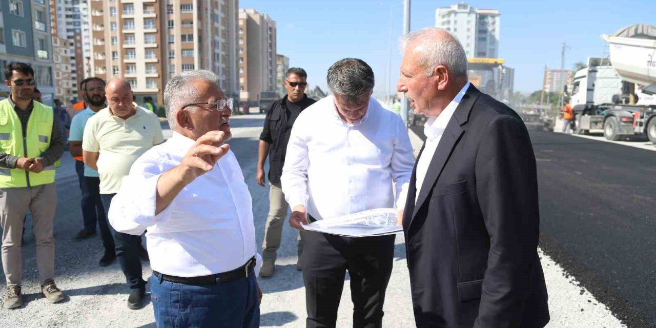 Başkan Büyükkılıç, Asfalt Yapımına Başlanan 60 Milyon Tl’lik Yolda İncelemelerde Bulundu