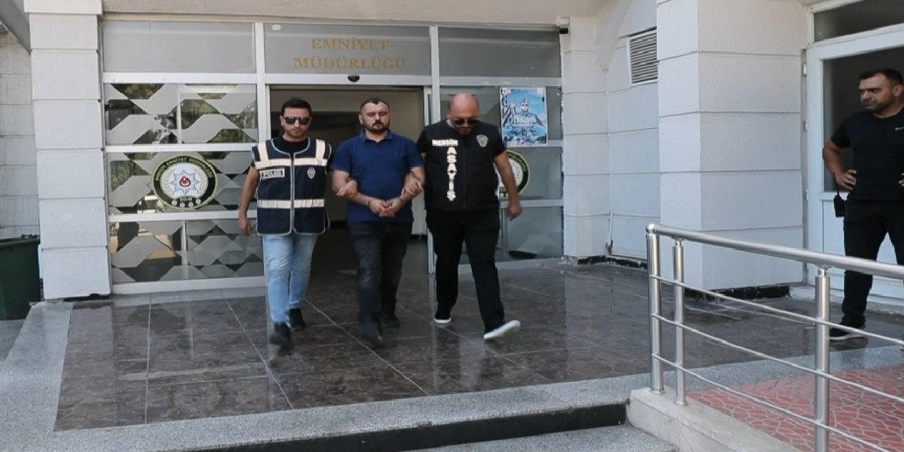 Tartıştığı Kişiyi Düğün Çıkışı Otomobilinde Öldüren Zanlı Tutuklandı