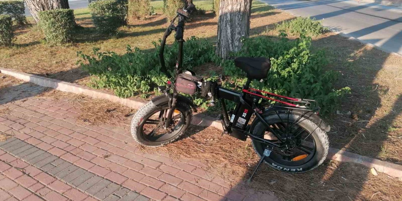 Otomobil İle Çarpışan Bisikletin Sürücüsü Yaralandı