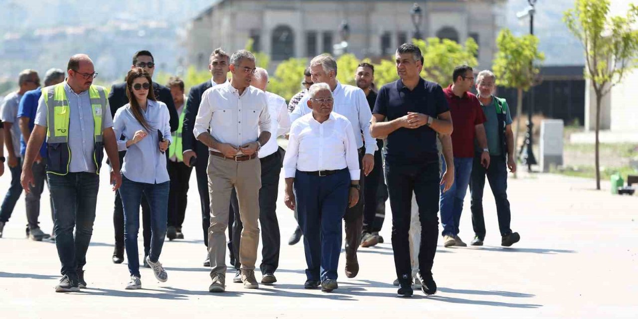 Başkan Büyükkılıç Recep Tayyip Erdoğan Millet Bahçesi’ndeki Çalışmaları İnceledi