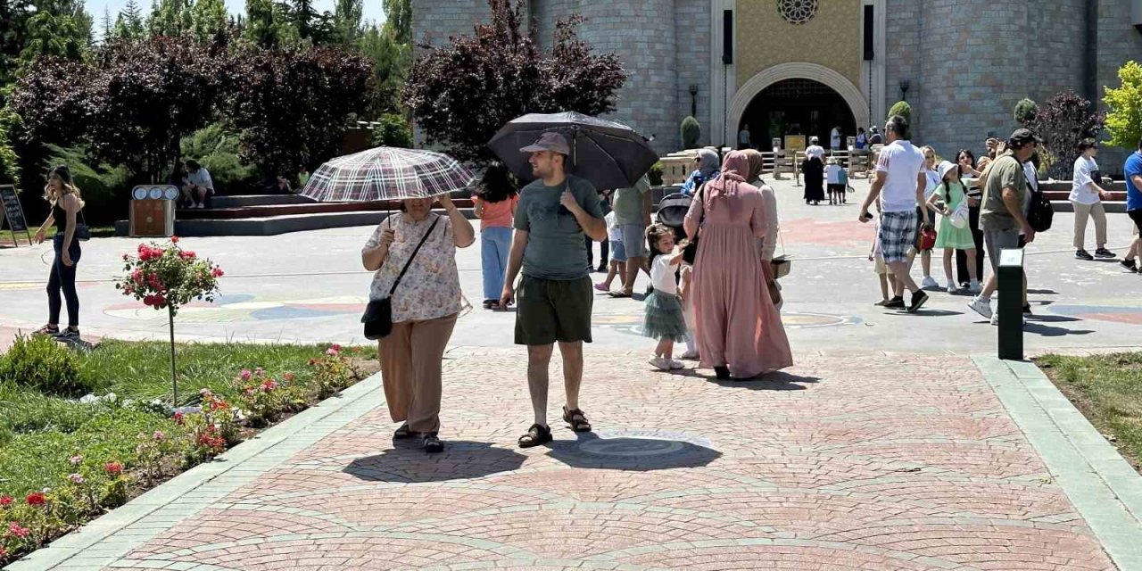 Eskişehir Sıcağına Şemsiye Çözümü