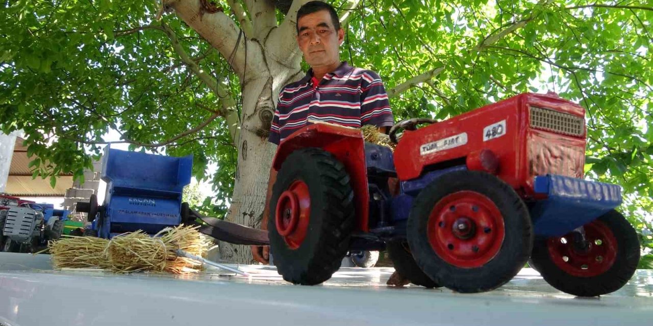 Çiftçinin Muhteşem Yeteneği: Atık Malzemeleri Oyuncaklara Dönüştürüyor