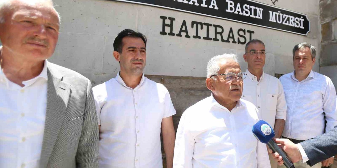 Başkan Büyükkılıç, 113 Yıllık Kayseri Basın Tarihine Işık Tutacak Müzeyi İnceledi