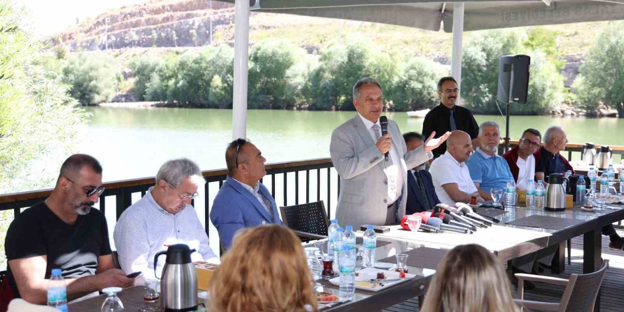 Başkan Yalçın: "mutlu Mekanlar Mutlu İnsanlar Doğurur"