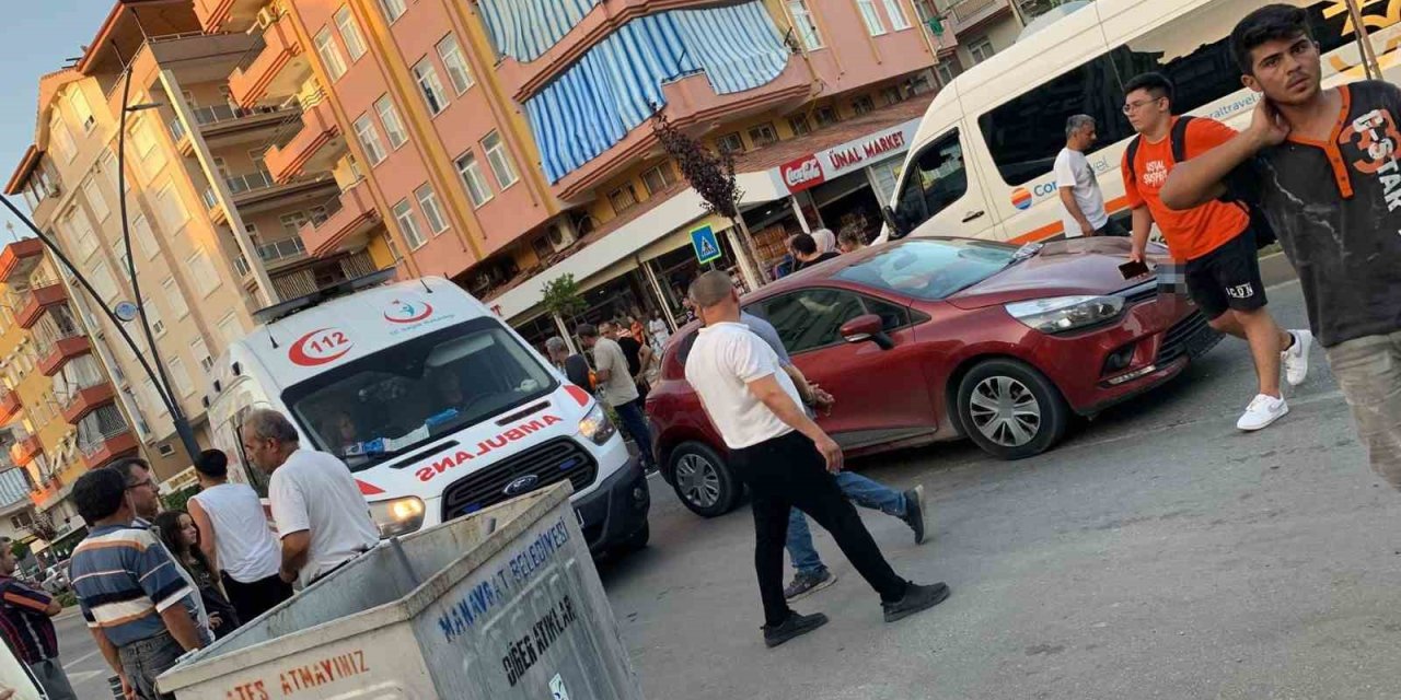 ’u’ Dönüşü Yaparken Otomobilin Çarptığı Bisikletli Yaralandı