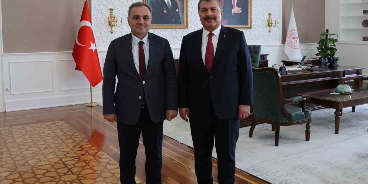 Erü Rektörü Prof. Dr. Altun, Sağlık Bakanı Dr. Koca’yı Ziyaret Etti