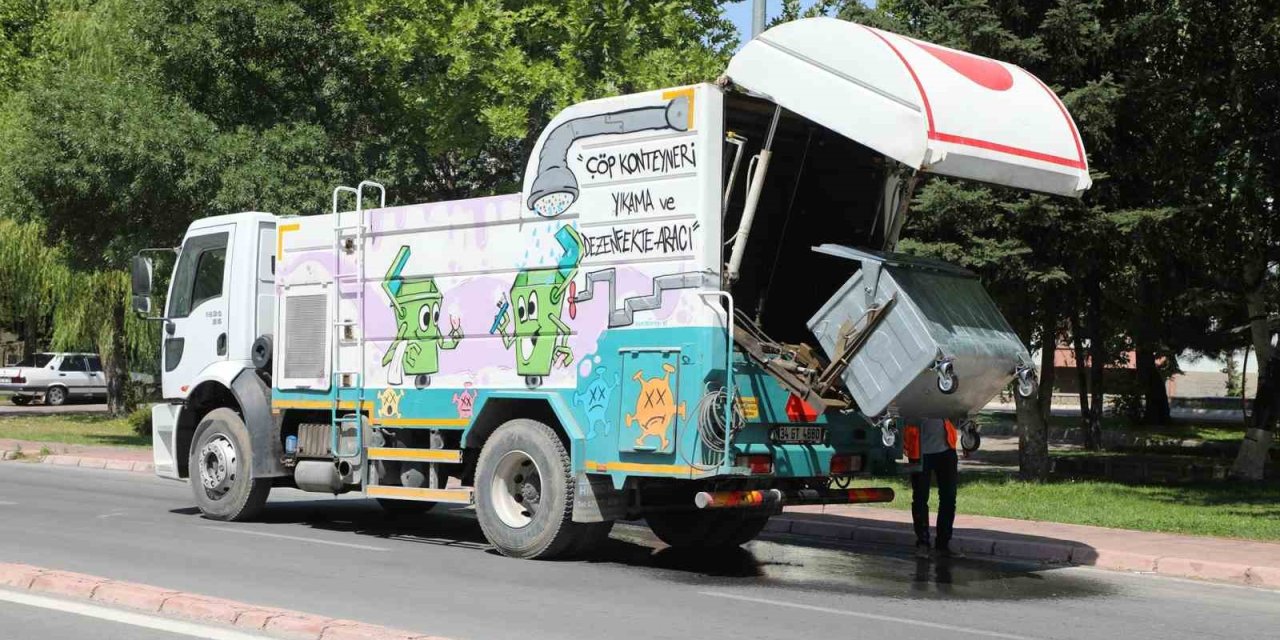 Kayseri’nin İlki Talas’ın Rutini: Konteyner Yıkama