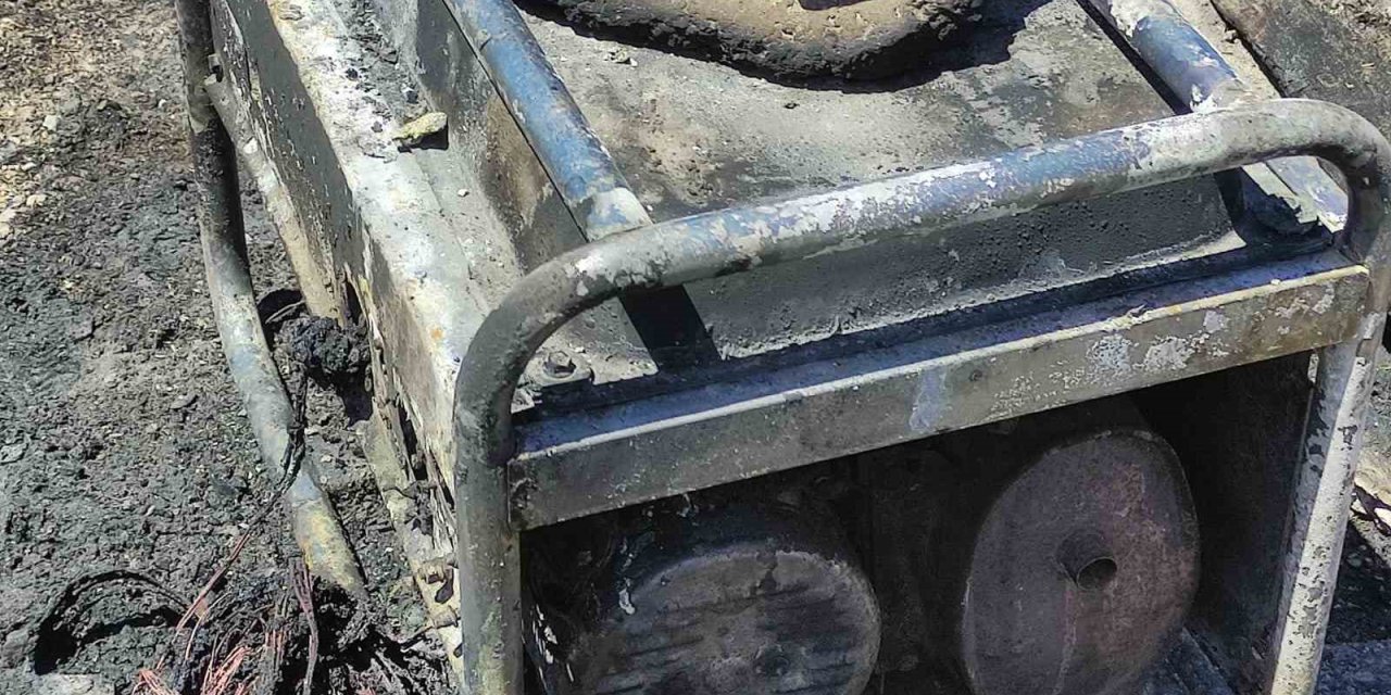 Jeneratörden Sıçrayan Alevler Arpa Tarlasını Sardı