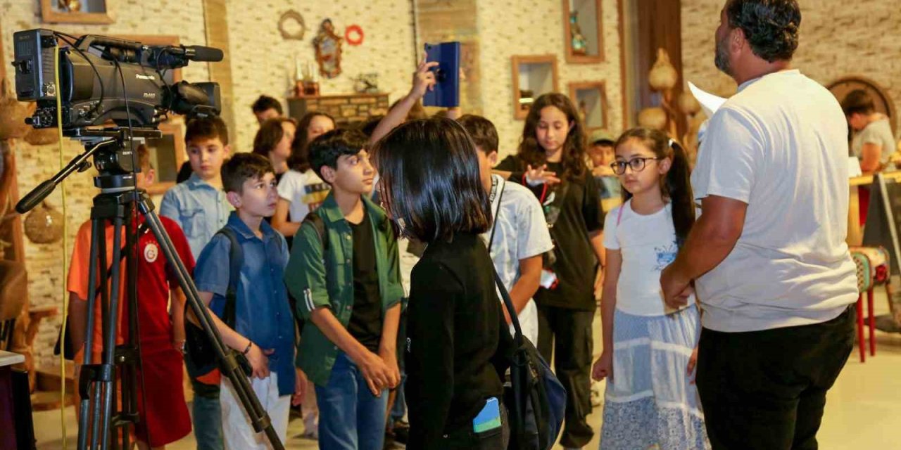 Mega’nın Akademi Öğrencileri Geleneksel Medya İle Tanıştı