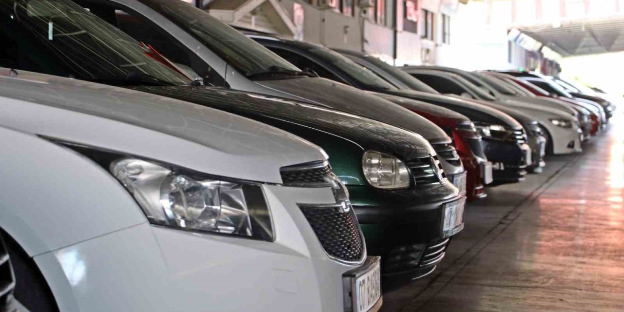 Sıfır Otomobile El Altından Para Alarak Oda Başkanını Bile Dolandırmaya Çalıştılar