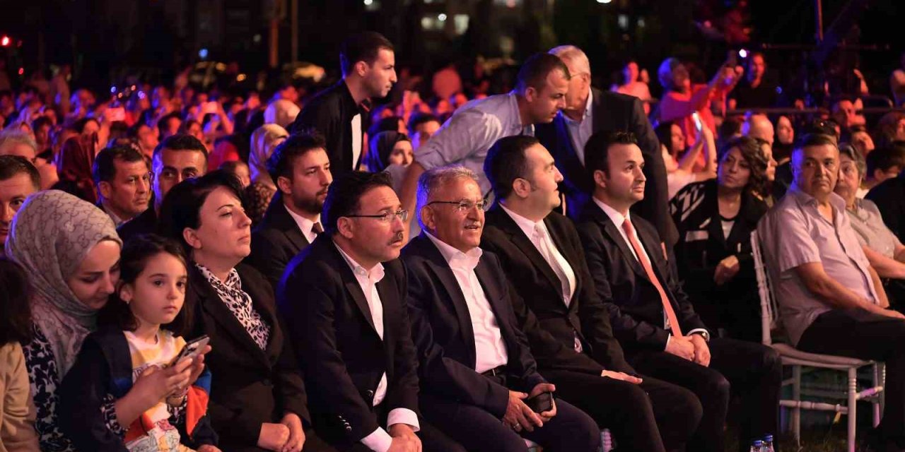 Trt Sanatçıları Şehir Konserleri Kayseri’de Yapıldı